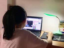 Bạo hành trẻ em trên không gian mạng và những giải pháp đặt ra