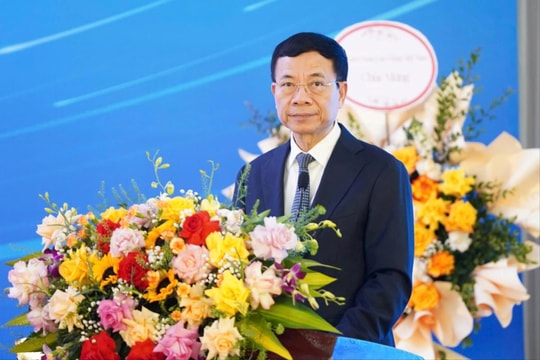 Bộ trưởng Nguyễn Mạnh Hùng: Công đoàn phải đồng hành cùng người lao động trong suốt vòng đời nghề nghiệp