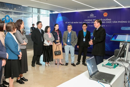 Tập huấn về trí tuệ nhân tạo cho cán bộ Văn phòng Chính phủ