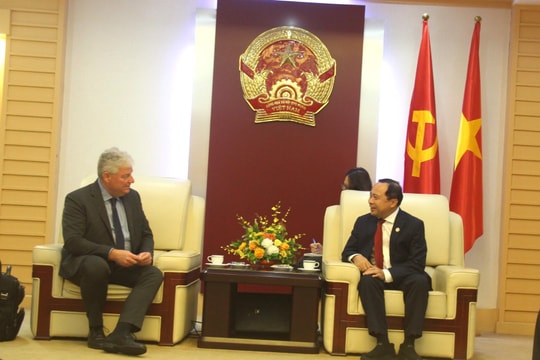 Mong muốn các doanh nghiệp công nghệ cao như Tập đoàn ASML đầu tư tại Việt Nam