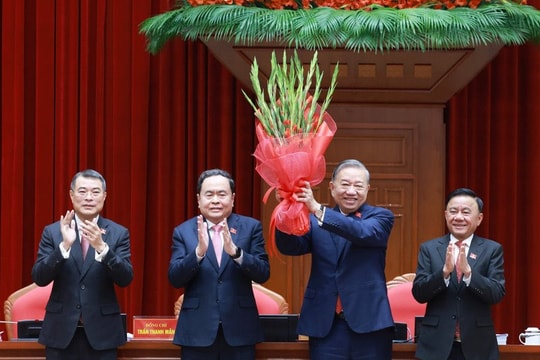 14th Party Central Committee unanimously elects To Lam as General Secretary
