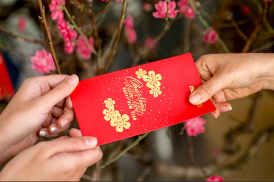 Đồng tiền ngày Tết: Văn minh tài chính trong nhịp sống số