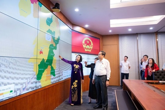 Chủ tịch Quốc hội: Ứng dụng CNTT trong bầu cử đáp ứng nhanh, chính xác và an toàn