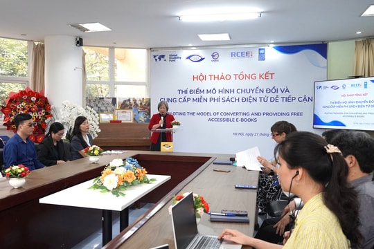 Hỗ trợ học sinh khiếm thị tại Việt Nam học tập nhờ sách giáo khoa điện tử dễ tiếp cận