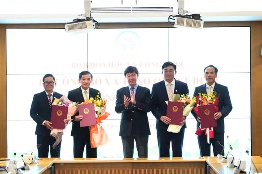 Bộ Khoa học và Công nghệ bổ nhiệm lại 4 lãnh đạo đơn vị