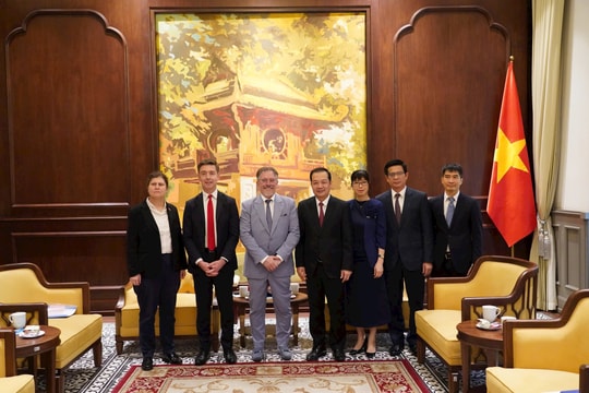 Thứ trưởng Bộ KH&CN Phạm Đức Long tiếp và làm việc với Tập đoàn Thales