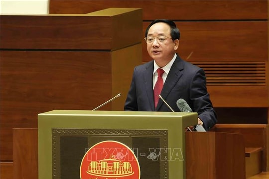 Thể chế hóa đầy đủ, đồng bộ, toàn diện các quan điểm của Đảng về công tác chính trị, tư tưởng trong tình hình mới