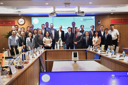Toàn cảnh Khóa họp lần thứ nhất Ủy ban hỗn hợp Việt Nam - Thụy Điển về hợp tác KHCN và ĐMST