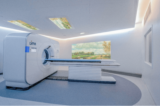 Bệnh viện Quốc tế Thăng Long Lạc Việt tiên phong sở hữu máy chụp CT phổ thế hệ mới
