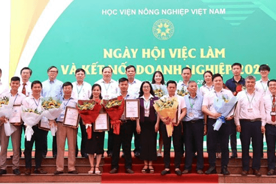 Kết nối doanh nghiệp, mở rộng cơ hội nghề nghiệp cho sinh viên nông nghiệp
