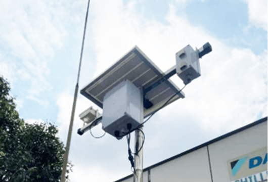 Giám sát bụi mịn và bức xạ tia cực tím bằng IoT
