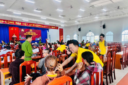 Tuổi trẻ Bưu điện tiếp nối hành trình tri ân