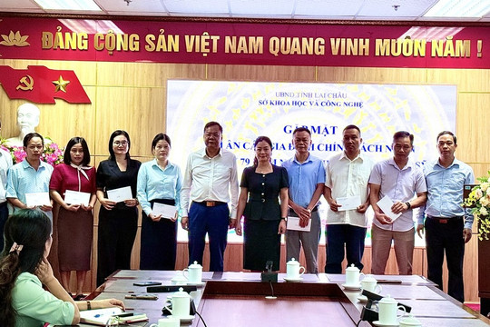 Sở KH&CN tỉnh Lai Châu tri ân gia đình chính sách dịp 27/7