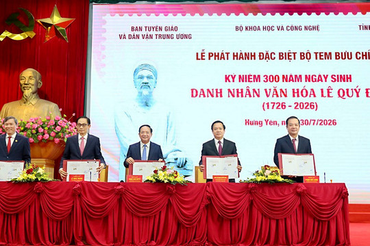 Tôn vinh ngọn đèn trí tuệ Lê Quý Đôn qua ngôn ngữ ký hiệu học trên tem bưu chính