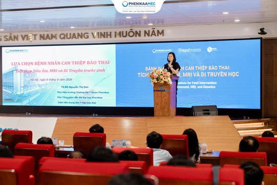 Các chuyên gia hàng đầu thế giới trực tiếp hướng dẫn thực hành kỹ thuật can thiệp bào thai