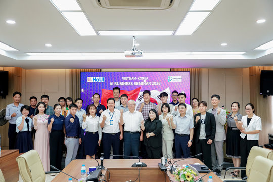 Thúc đẩy ứng dụng trí tuệ nhân tạo trong sản xuất và chuyển đổi số doanh nghiệp là xu hướng cần thiết