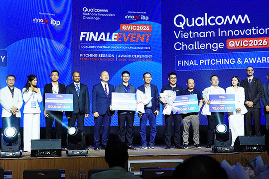 Naiscorp giành quán quân QVIC 2026 với robot AI chăm sóc người cao tuổi