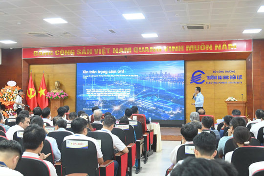Hệ thống điện thông minh nhờ AI nhưng không thay thế con người và các nguyên lý