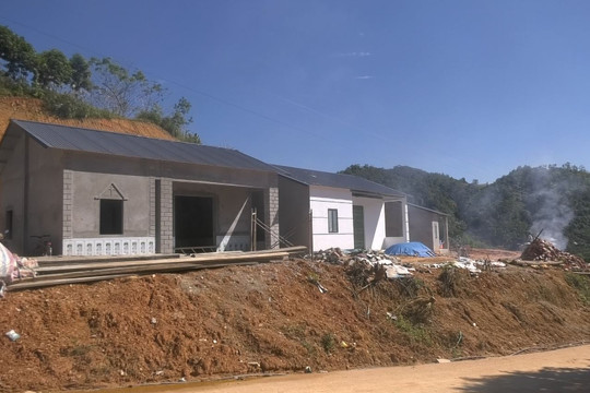 Xóa nhà tạm, tạo sinh kế bền vững cho đồng bào Mông ở Khuổi Nộc