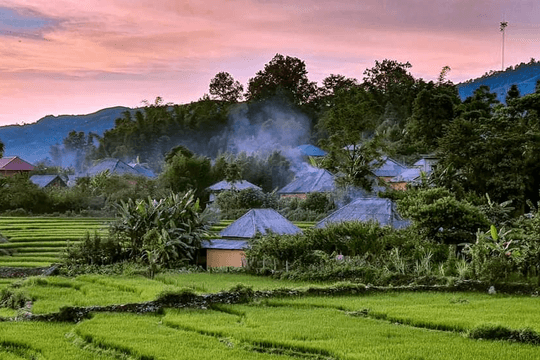 Y Tý (Lào Cai) - “Bảo tàng sống” giữa đại ngàn với nghệ thuật làm nhà trình tường