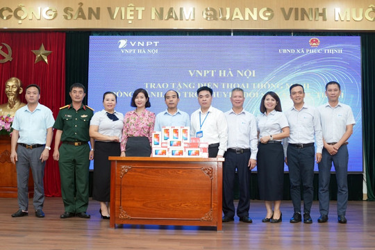 Hỗ trợ người dân chuyển đổi thiết bị khi tắt sóng 2G