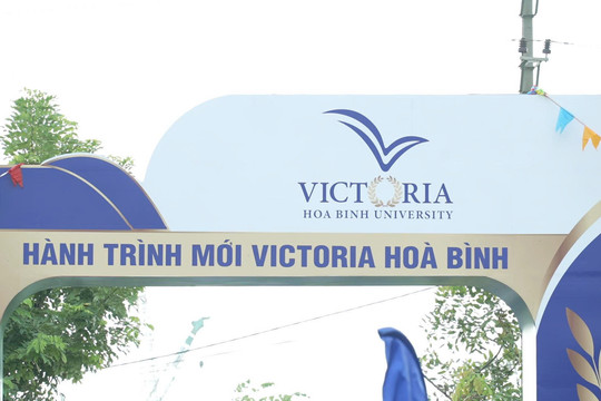 Hành trình mới của Trường Đại học Victoria Hòa Bình