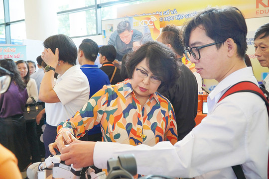 TP. Hồ Chí Minh gắn học tập suốt đời với nâng cao kỹ năng số