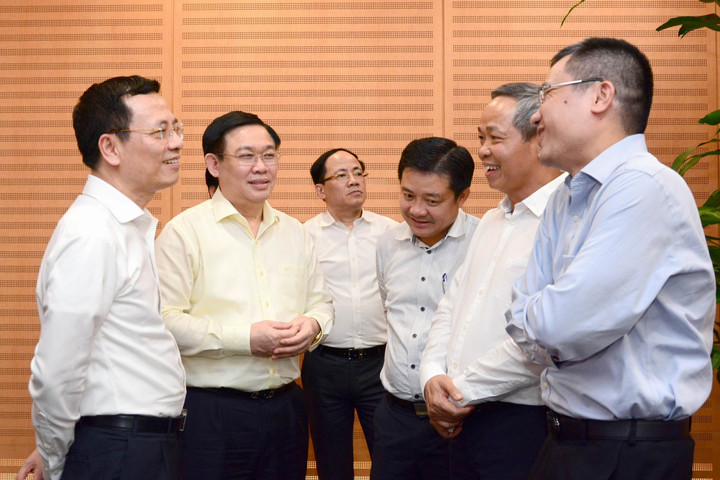 Thành ủy Hà Nội hợp tác toàn diện với Bộ TT&TT thúc đẩy chuyển đổi số
