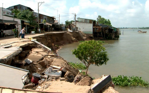 Tăng cường các giải pháp ứng phó với mưa lũ và sạt lở đất ở Đồng bằng sông Cửu Long