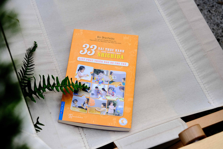 
"33 bài thực hành theo phương pháp Shichida" - Cha mẹ là người đánh thức tố chất thiên tài của con