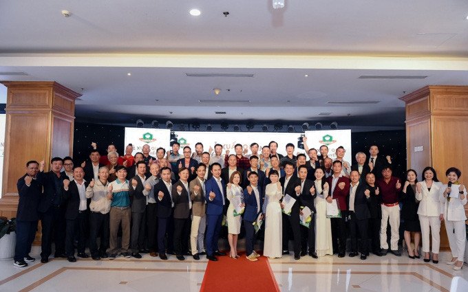 Lễ xuất quân Câu lạc bộ Golf Họ Dương Việt Nam tranh tài Giải Vô địch các Câu lạc bộ dòng họ 2021
