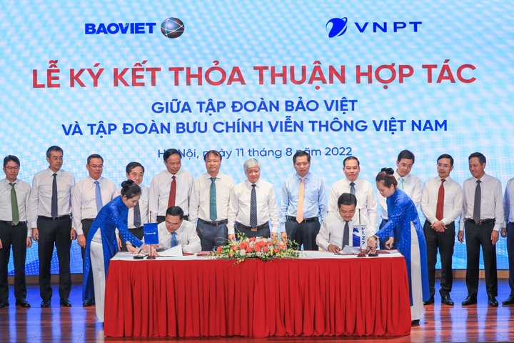VNPT hợp tác với Bảo Việt, Vietinbank xây hệ sinh thái tài chính số toàn diện