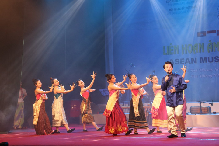 Tinh hoa truyền thống trong liên hoan Âm nhạc ASEAN