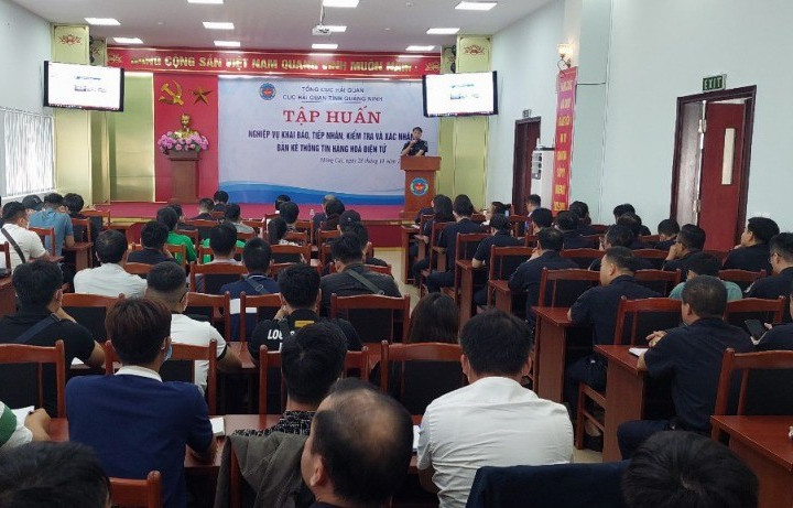 Tập huấn khai báo, tiếp nhận, kiểm tra bản kê thông tin hàng hóa nhập khẩu điện tử tại Quảng Ninh