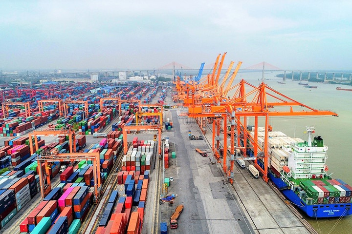 Nâng tầm hệ thống cảng biển Việt Nam đáp ứng xu thế hội nhập