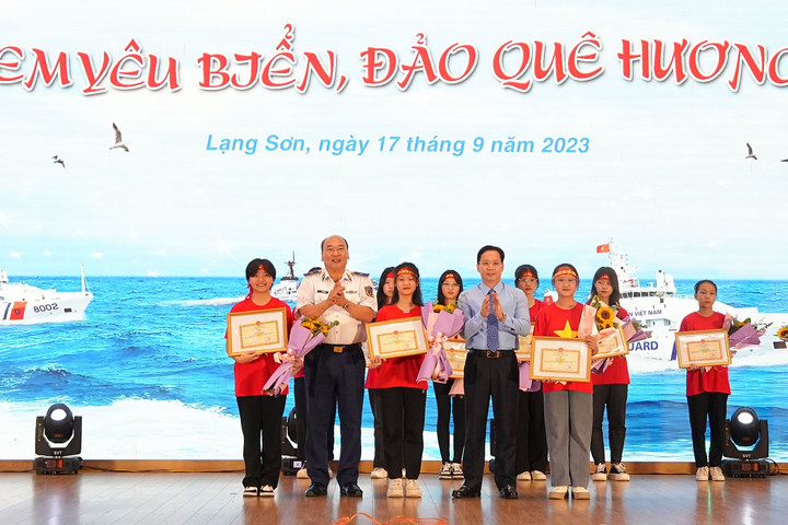 Tổ chức cuộc thi "Em yêu biển đảo quê hương" tại Lạng Sơn