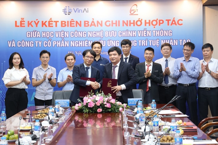 PTIT và VinAI ký kết hợp tác về đào tạo trí tuệ nhân tạo