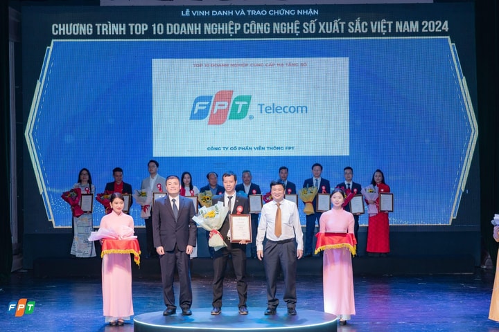 ‏FPT Telecom đạt 4 giải thưởng của Top 10 DN công nghệ số xuất sắc Việt Nam 2024‏