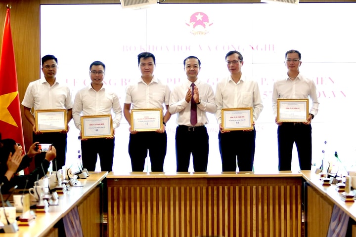 Lần đầu tiên, Bộ KH&CN công bố 32 sản phẩm, giải pháp, sáng kiến KHCN, ĐMST và CĐS tiêu biểu