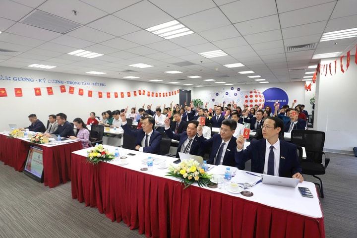 Trung tâm Internet Việt Nam phát triển thành đơn vị kỹ thuật - chính sách hiện đại, đổi mới