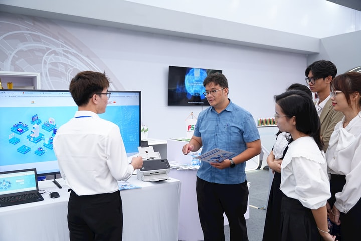 Nhiều sáng tạo công nghệ “Make in Viet Nam” được giới thiệu tại Triển lãm 80 năm thành tựu đất nước