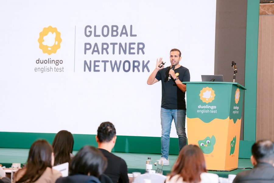 Các mục tiêu giáo dục và sự nghiệp là động lực để người Việt học ngoại ngữ