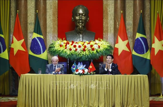Chủ tịch nước Lương Cường và Tổng thống Brazil gặp gỡ báo chí