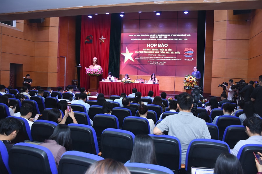 Nhiều hoạt động trọng điểm kỷ niệm 50 năm Ngày Giải phóng miền Nam, thống nhất đất nước