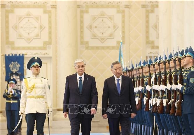 Chuyến thăm lịch sử của Tổng Bí thư Tô Lâm tới Kazakhstan và Azerbaijan thu hút truyền thông quốc tế