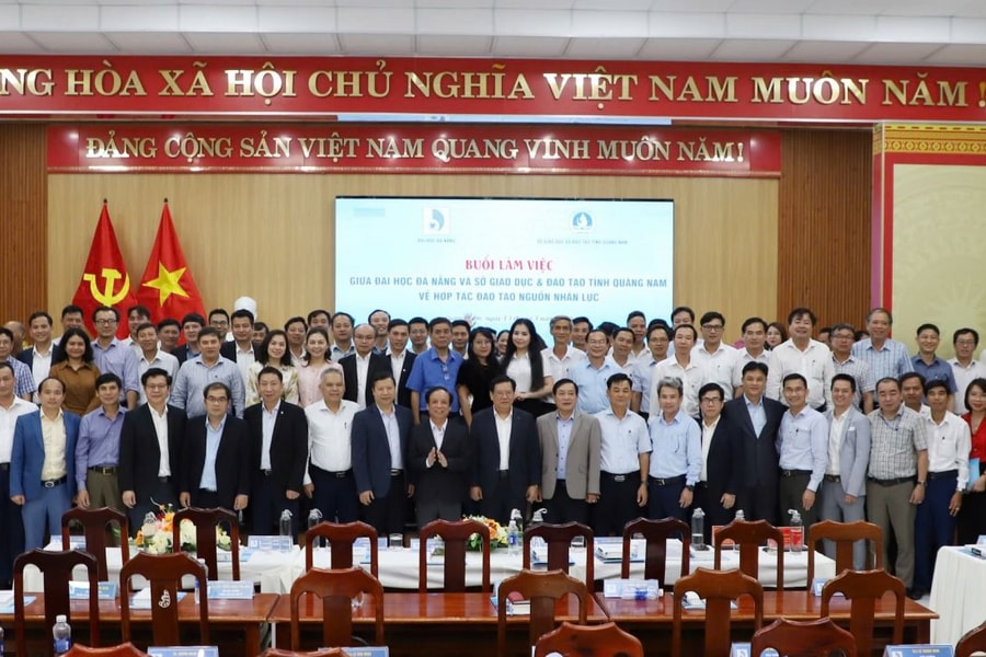 Đại học Đà Nẵng nâng cao năng lực đội ngũ nhân lực vùng Trung Bộ