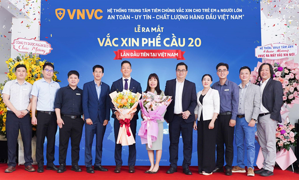 VNVC triển khai tiêm vắc xin phế cầu 20 cho người lớn tại Việt Nam