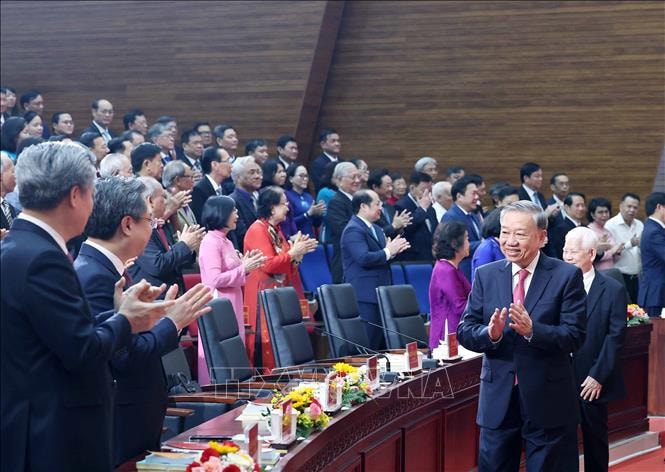 Lãnh đạo Đảng, Nhà nước dự Lễ công bố các nghị quyết, quyết định sáp nhập đơn vị hành chính