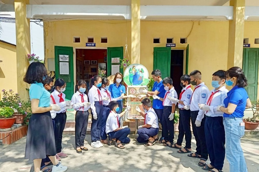 Xử lý khủng hoảng truyền thông trong môi trường giáo dục: Phân tích chi tiết và giải pháp thực tiễn