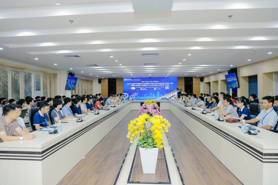 Các định hướng nghiên cứu mới trong lĩnh vực điều khiển, robot và cơ khí thông minh